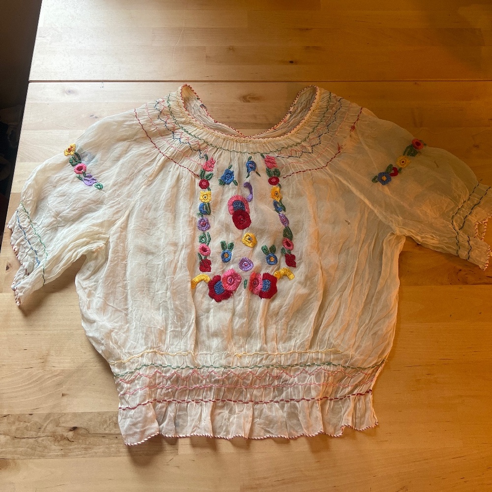 Vintage embroidered mexican top sheer af